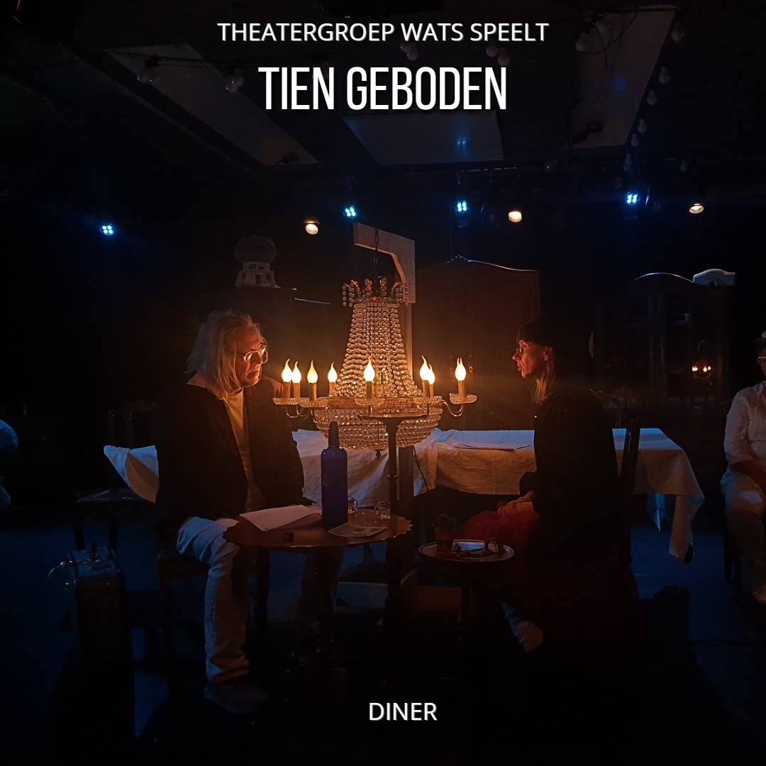 Een romantisch diner bij kaarslicht, wie wilt dat nou niet? Dit diner is alleen niet romantisch bedoeld, of lijkt dat maar zo? Hoop, liefde, familie en leugens. Thema's die voor iedereen wel bekend zijn in het leven, zo ook voor deze twee mensen. Ze hebben veel te bespreken. Luister je mee? Koop kaartjes voor de Tien Geboden via de link in bio!
#amateurtheater #theaterdenhaag #haagstheater #geloof #liefde #familie #tiengeboden #theatervoorstelling